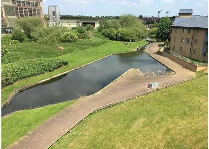 Double Room In A Top Floor Shared Apartment